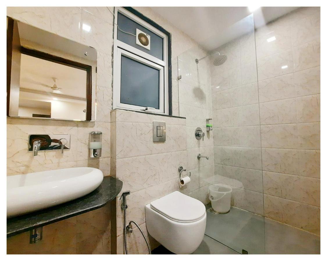 Qotel Hotel Church House Rohini Sector 15 Delhi  Buitenkant foto